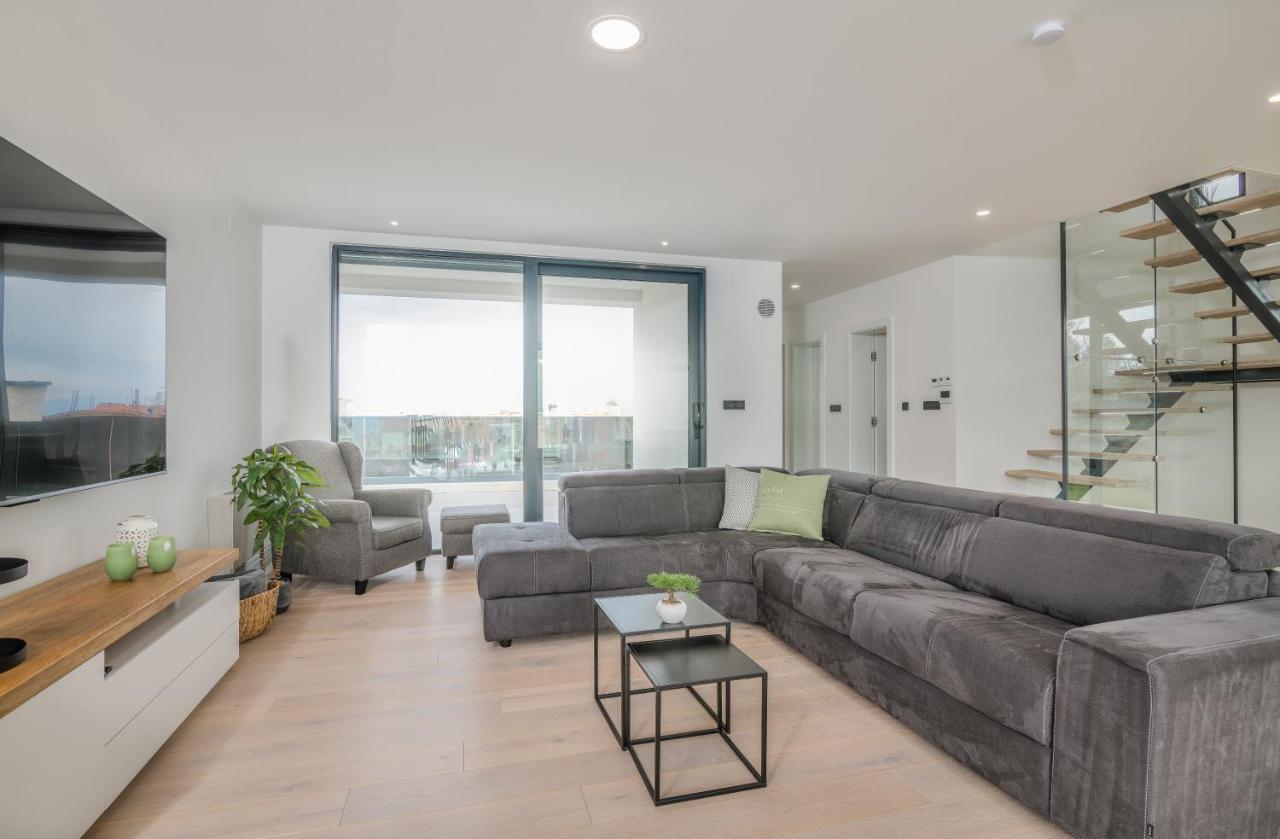 Luxury Villa Weiss - Malinska - Heated Pool - Central Floor Heating In Winter المظهر الخارجي الصورة